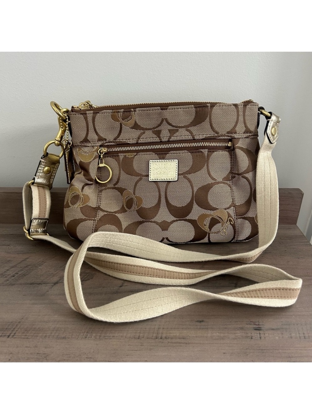 Vintage Coach Poppy Swingpack Hearts Crossbody Messenger Bag 46575 Khaki Gold
